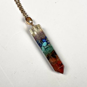 Colgante Cristal Siete Chakras con Cadena Dorada - imagen 3