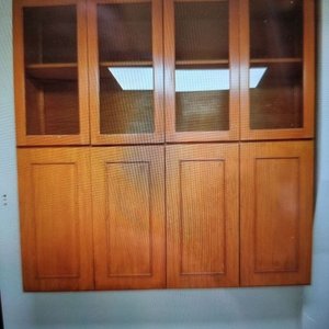 Lote anterior: Mueble Aéreo de Madera con Vitrina y Puertas Ciegas