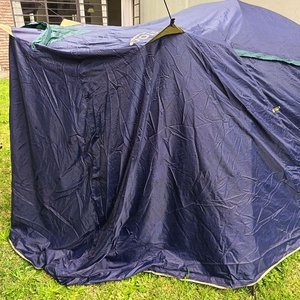 Carpa de Camping Tipo Iglú con Sobretecho y Piso - imagen 5