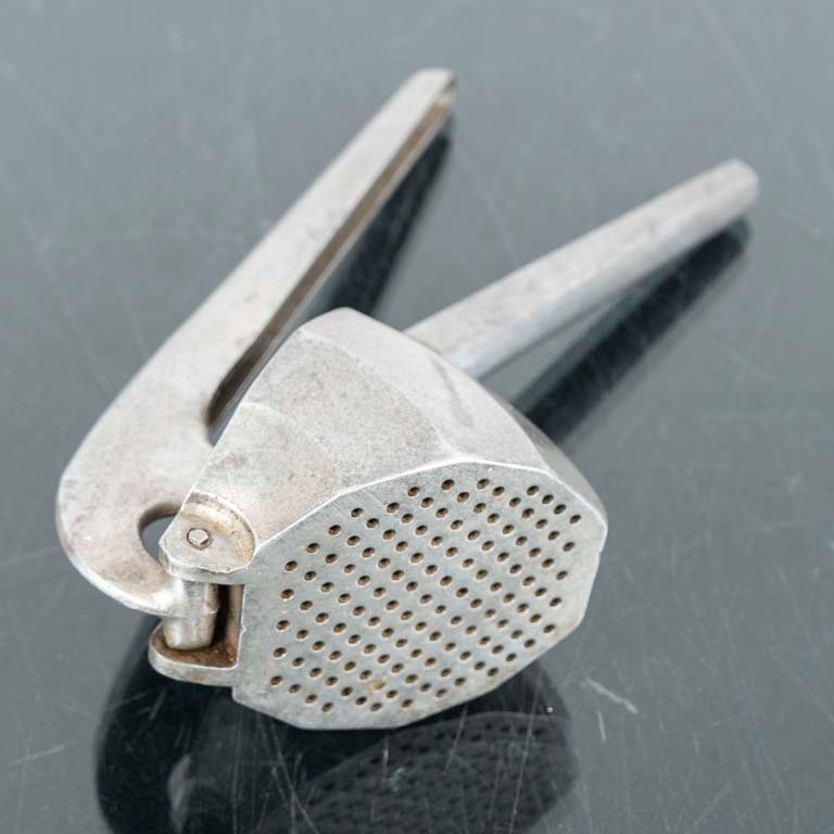 Lote siguiente: Prensa de Ajo de Metal con Diseño Hinchable