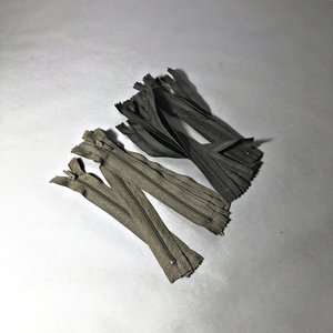 Lote anterior: Once Paquetes de Cierres (Zippers) de 20 cm, Varios Colores