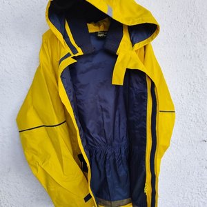 Conjunto Impermeable Wetskins Comfort Zone: Chaqueta con Capucha y Pantalón Jardinero Amarillo - imagen 11