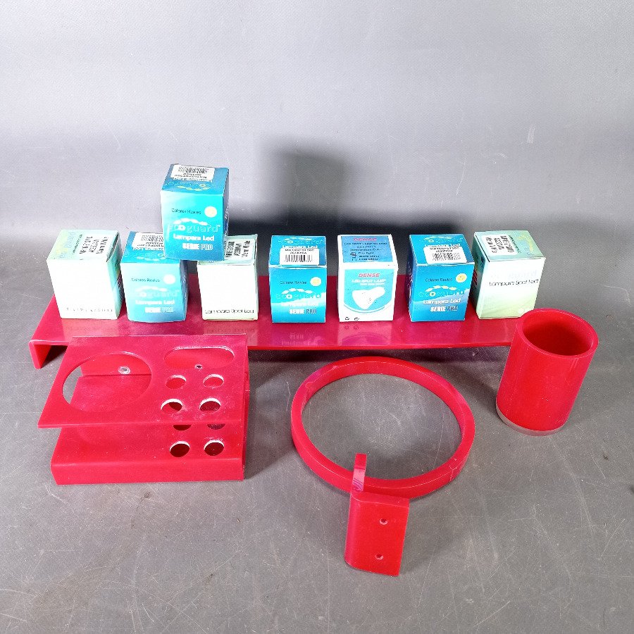 Accesorios de Baño Rojos en Acrílico y 8 Lamparitas LED EcoGuard