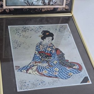 Lote de 6 Cuadros Decorativos: Arte Oriental y Paisajes Marinos con Marcos Dorados - imagen 4