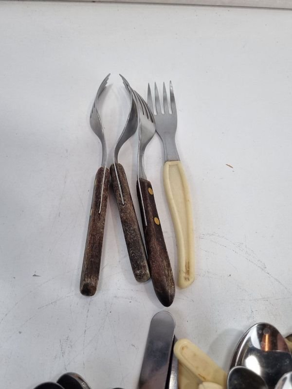 Lote de Cubiertos de Madera y Metal - imagen 4