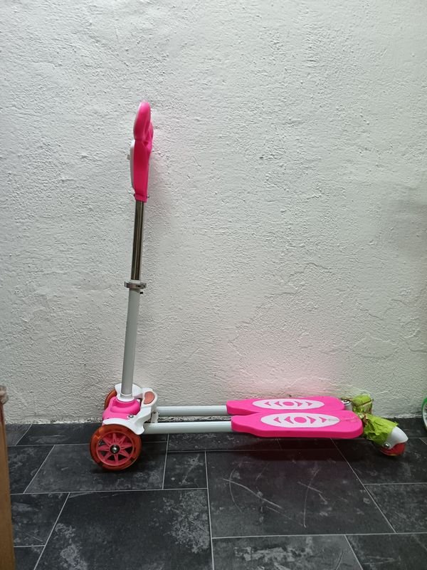 Item 896586 - Image 0