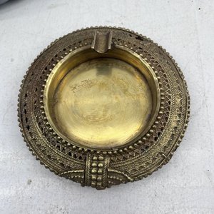Lote anterior: Cenicero de Bronce con Trabajo Detallado