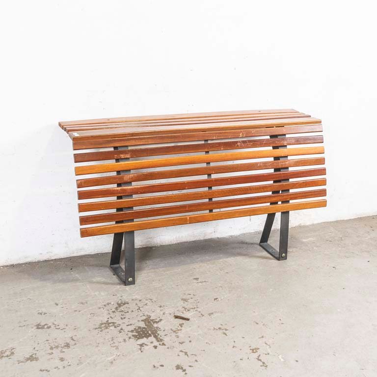 Item 2111028 - Image 0