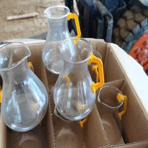 Lote anterior: Jarras de Plástico Transparentes con Asa Amarilla