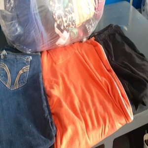 Lote siguiente: Lote de 50 Pantalones Varios Sin Marca