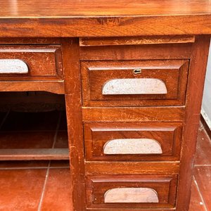 Escritorio de madera de cedro con 7 cajones y sistema de seguridad - imagen 4
