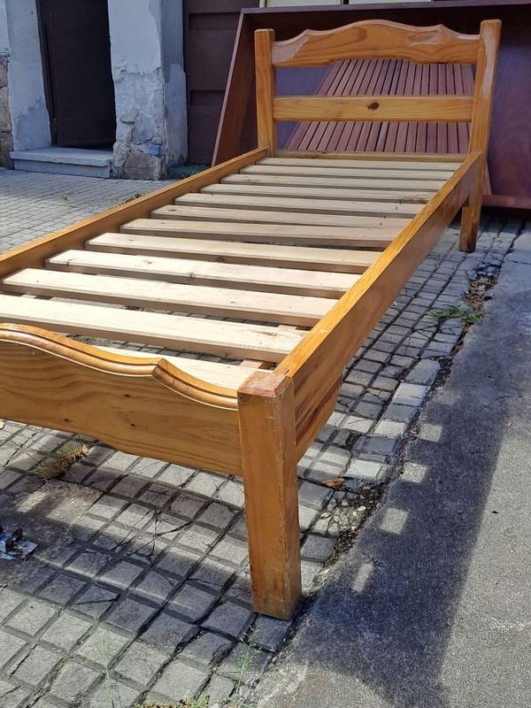 Cama de madera en muy buenas condiciones - imagen 2