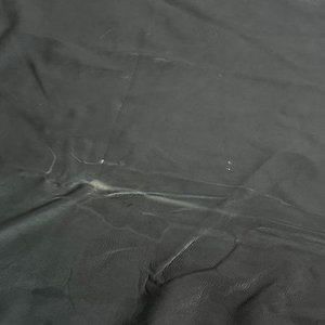 Medio cuero negro para tapizar - imagen 2