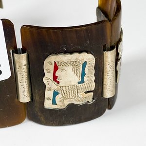 Brazalete de Guampa con Diseños Mexicanos en Metal y Turquesa - imagen 4