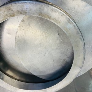 11 Torteras Desmontables de Aluminio y 2 Budineras con Tapa - imagen 3