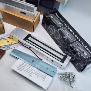Control de Acceso Magnético con Fuente de Poder y Controles Remotos - imagen 4