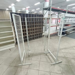 3 Exhibidores Metálicos Blancos de Rejilla - imagen 4