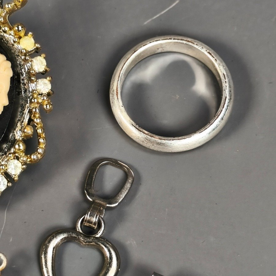 Item 16423 - Image 5