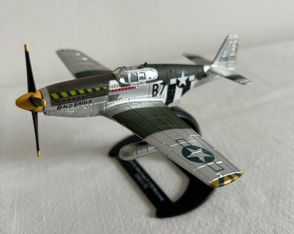 Réplica Coleccionable Caza P-51B Mustang "Bald Eagle" Escala 1:72 - imagen 1