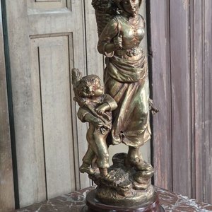 Figura en Bronce Baño Dorado "Retour du Bois" Mujer y Niño - imagen 3