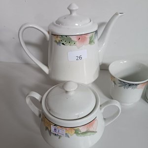 Juego de Loza Blanca con Diseños Florales y Geométricos - imagen 3