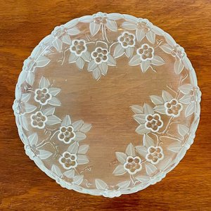 Fuente y Bowls de Vidrio con Relieve Floral Esmerilado - imagen 2
