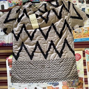 Blusa Nueva Talle M/L con Diseño Zigzag - imagen 2