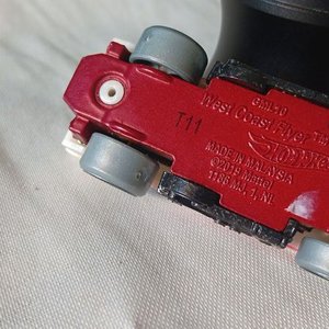 Vehículo a Escala Hot Wheels HW Bullet Transporte Rápido - imagen 2
