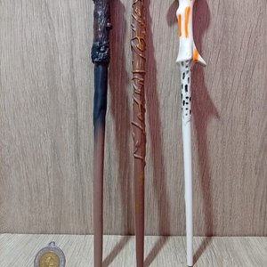 Lote anterior: Lote de Tres Varitas Mágicas de Plástico Estilo Harry Potter
