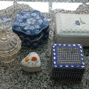 Lote siguiente: Lote de 5 Cajas Joyeros Decorativas Variados Modelos