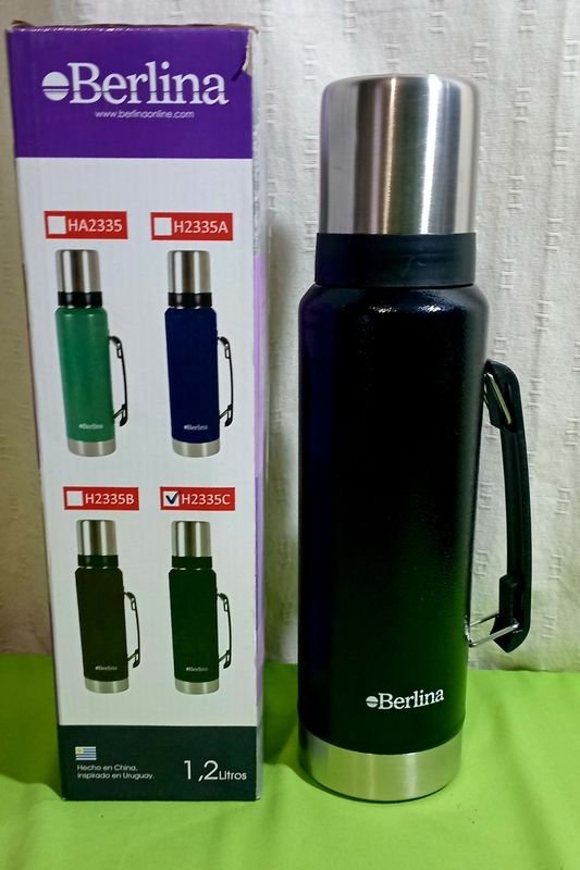 Termo Berlina H2335C de 1.2lt color negro