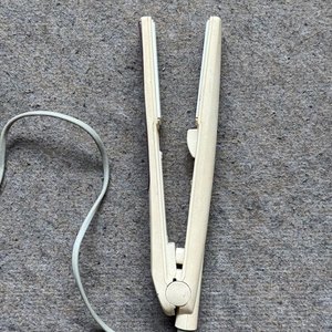 Plancha Alisadora de Cabello Lena Modelo ML-90 Cerámica Iónica - imagen 5