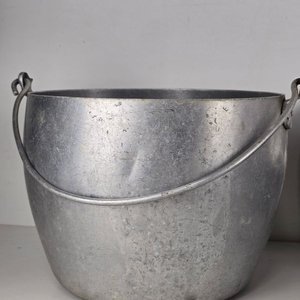 Lote de Cacerolas, Ollas y Utensilios de Cocina de Aluminio - imagen 9