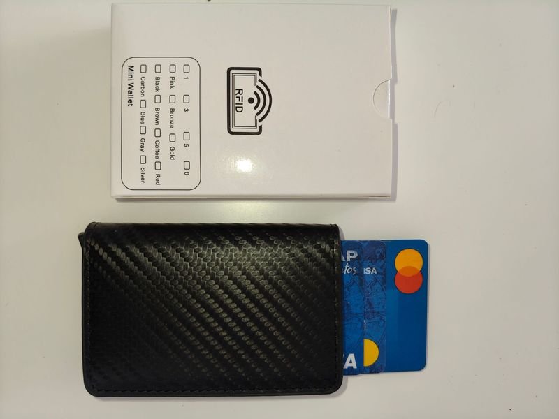 Porta Tarjetas Minimalista Negro con Bloqueador RFID