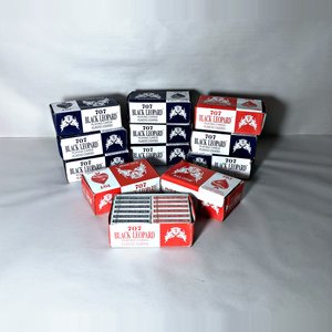 Lote siguiente: Mazos de Naipes Black Leopard 707 - Set de 10 Cajas Selladas