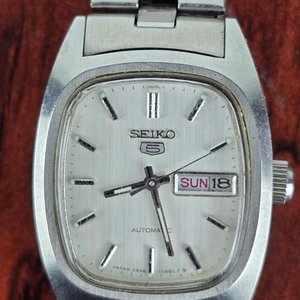 Relojes Citizen Eco-Drive WR-100 y Seiko Automático Japonés - imagen 4