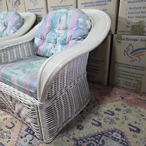 Par de Sillones de Ratán con Almohadones Estampados - imagen 3