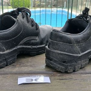 Zapatos de Trabajo Bracol Negros Talle 41 con Detalles - imagen 3