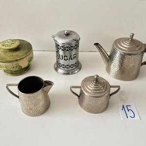 Juego de Té Metálico y Azucarero con Tapa de Loza - imagen 2
