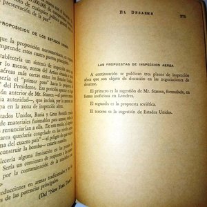 2 Libros "Circulo Militar-Biblioteca del Oficial": Política Internacional y Fuerzas Armadas en la Era Atómica IV y Guerra Fría en Berlín Tomo I (1957) - imagen 8