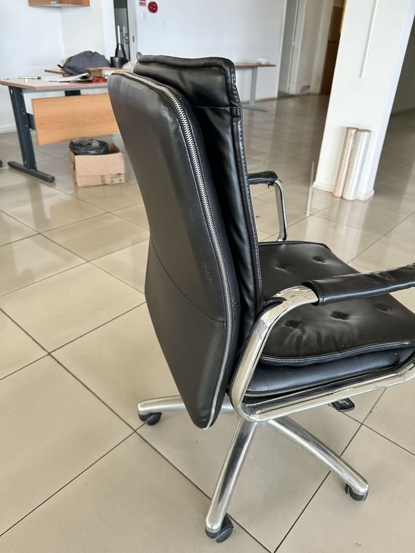SILLA DE CUERO EJECUTIVA - imagen 7