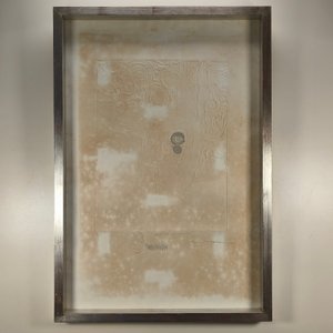 Obra de Alfredo Testoni: "Muro de Montevideo", Técnica Mixta Repujada con Detalles Plateados - imagen 1