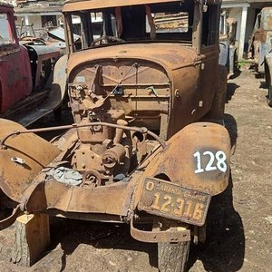Lote anterior: Automóvil Antiguo Ford A 28-29 Cuatro Puertas