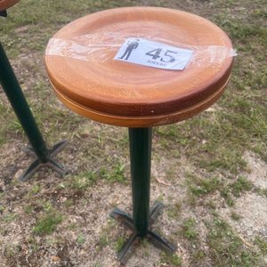 Lote de 6 Taburetes de Madera y Hierro - imagen 2