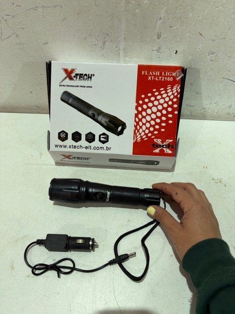 Linterna Táctica X-Tech XT-LT2150 Recargable