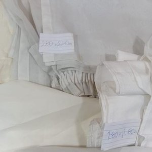 Lote de 6 Cortinas Blancas y Crudas con Diversas Texturas y Medidas - imagen 5
