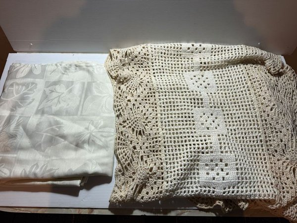 Lote de Manteles, Caminos de Mesa y Repasadores de Tela y Crochet