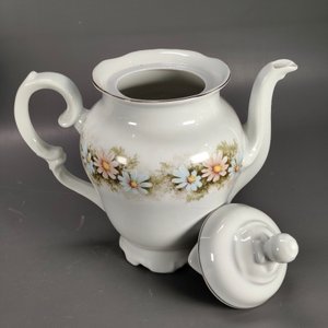Conjunto de Porcelana Brasilera Schmidt: Tetera, Lechera, Dulcera y Cafetera con Flores - imagen 10