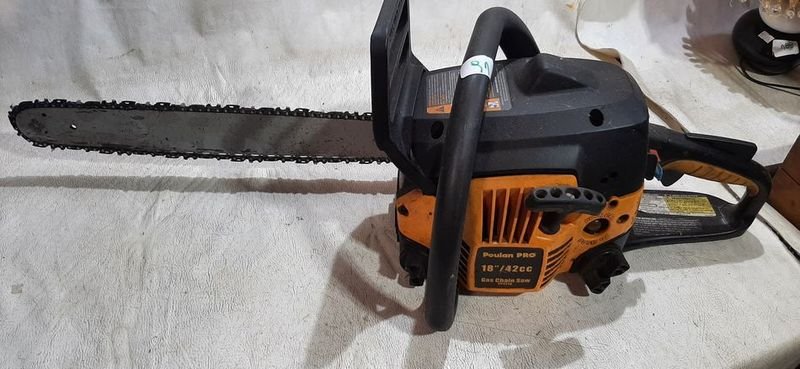 Lote anterior: Motosierra Poulán Pro 18" - Estado Desconocido