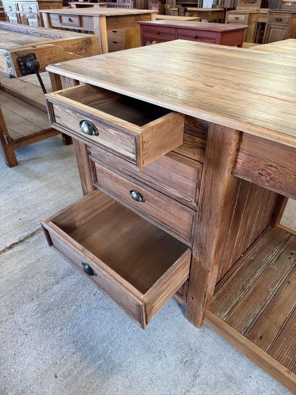 Item 877710 - Image 10